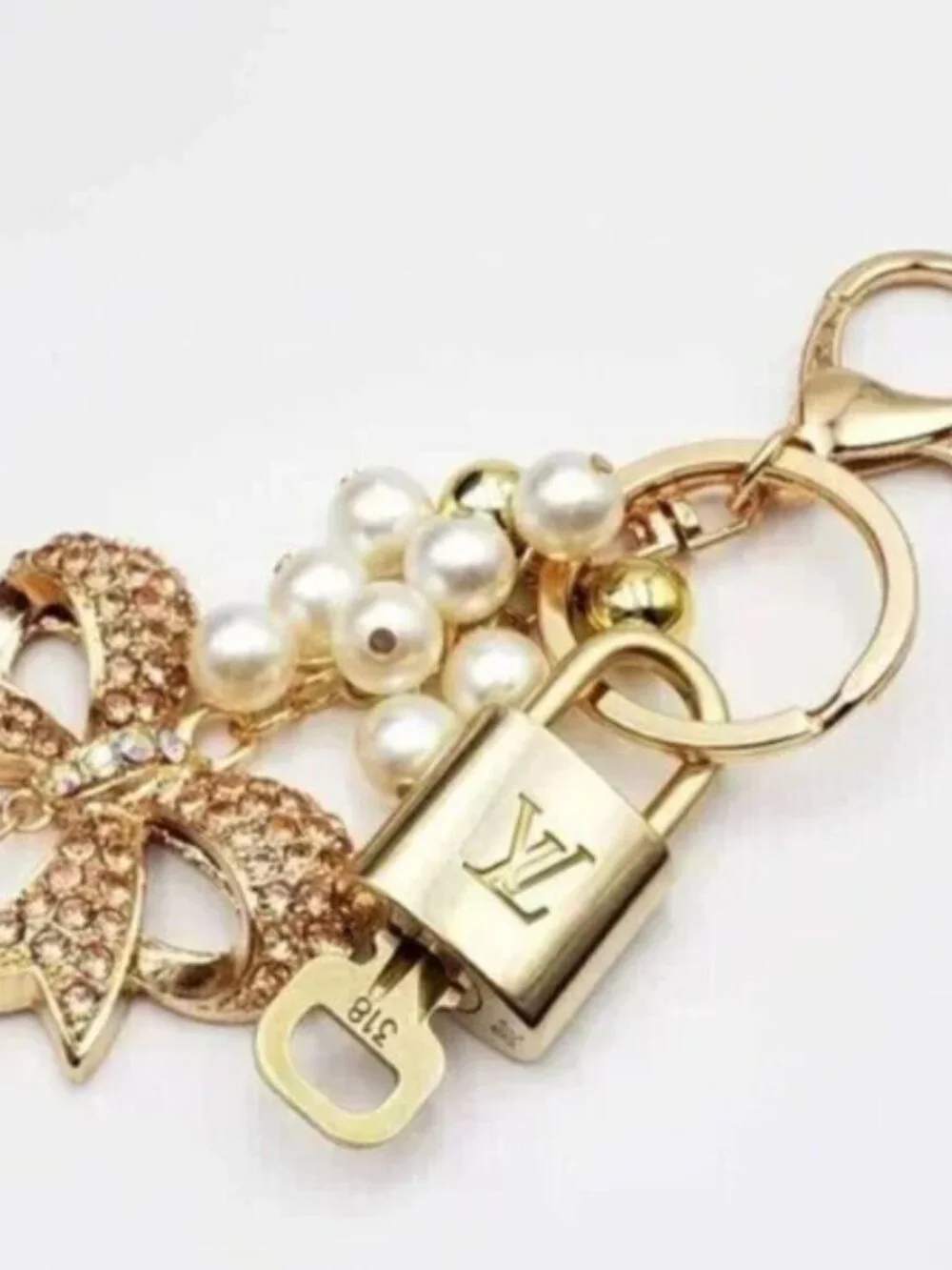 Louis Vuitton Gold Padlock 🔒 Key Set Authentic LV w/ Unbranded Keychain